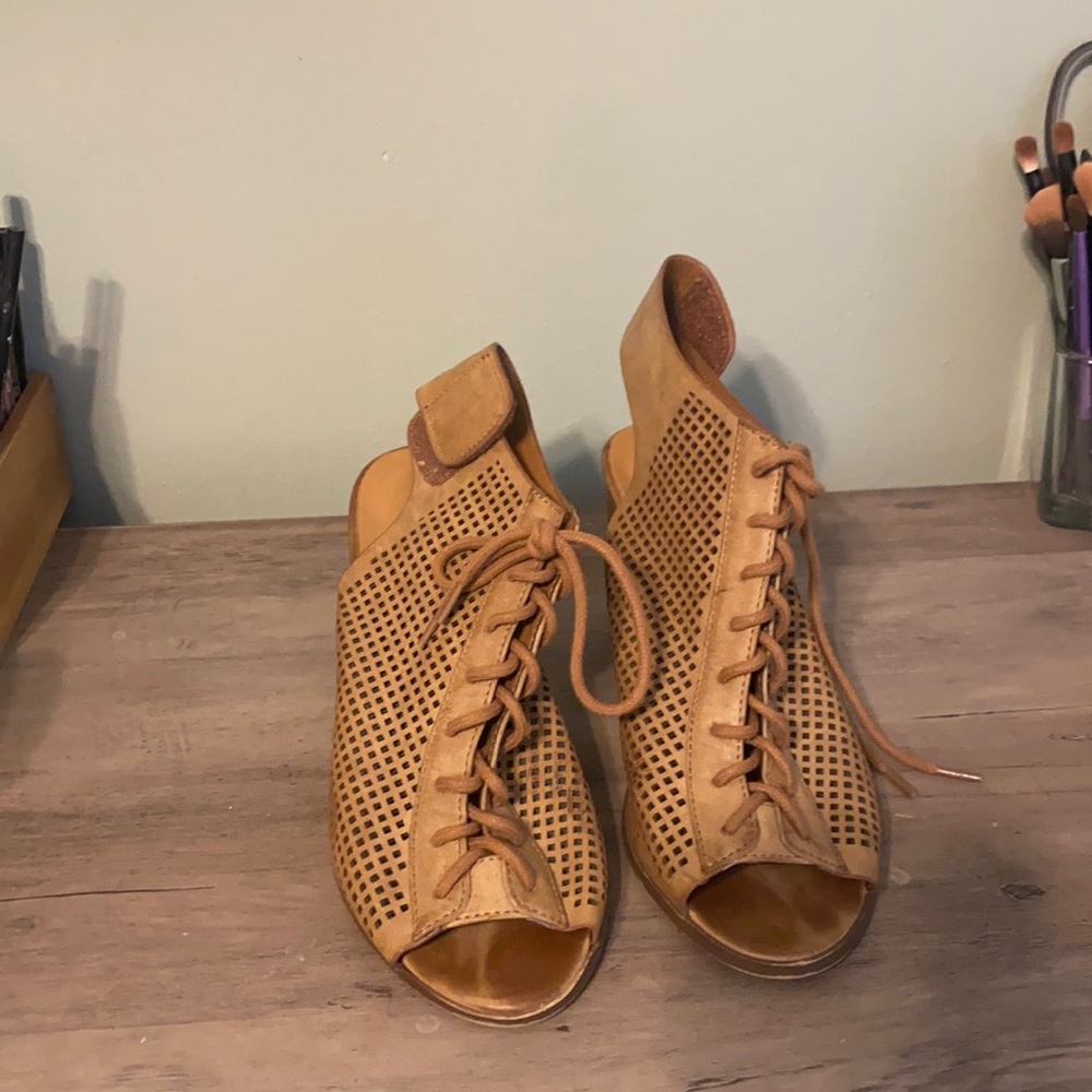 Summer heel